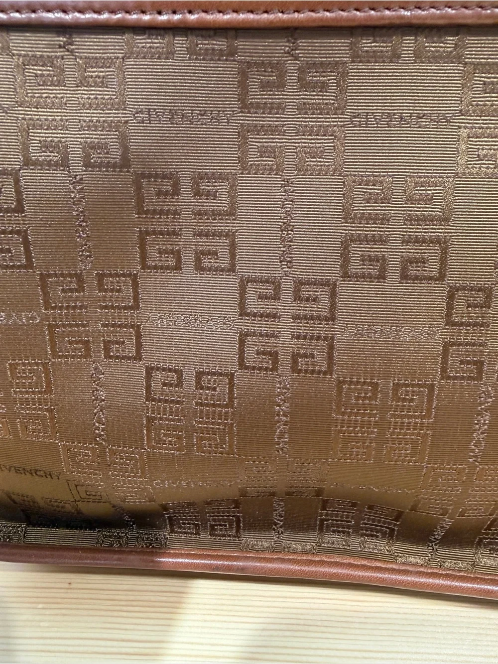 Vintage Givenchy 4G Monogram Jacquard Makeup Clutch – 70s/80s Retro
